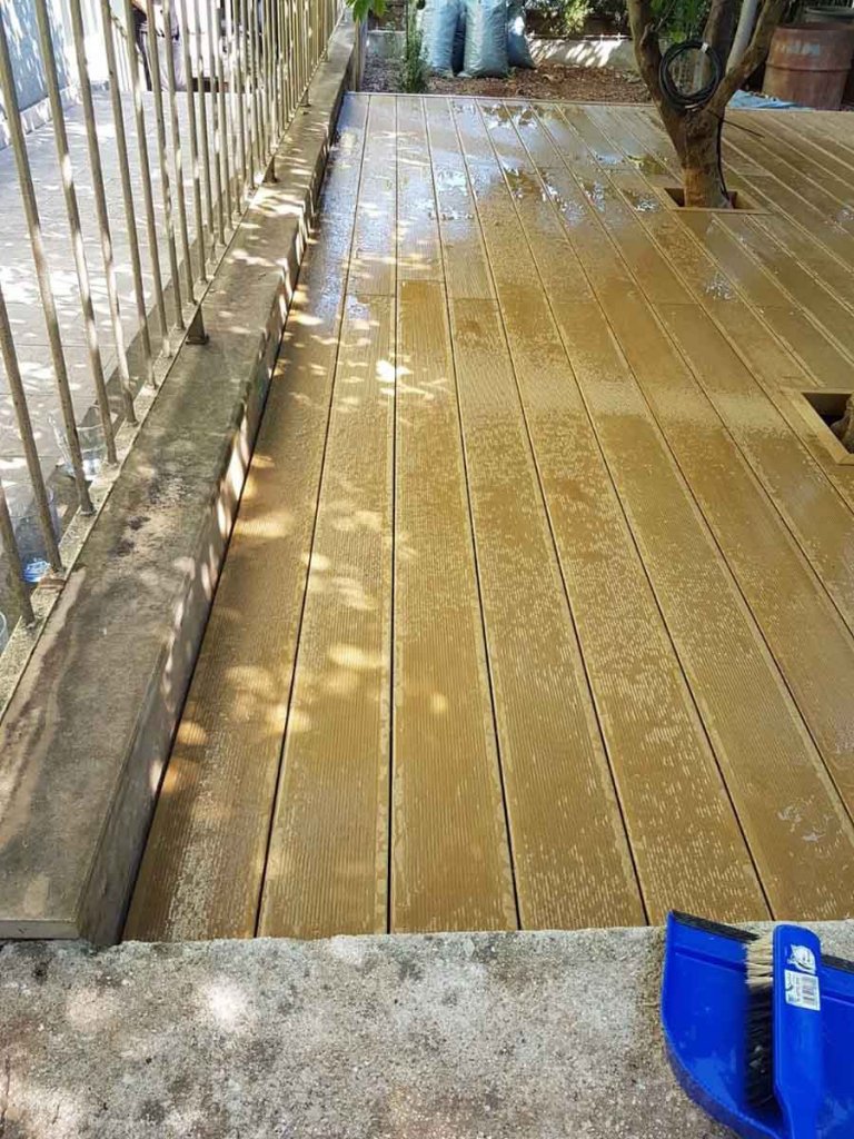 WPC Decking Solid Teak - montaza na zemlju sa nivelirajucim stopama Split 3
