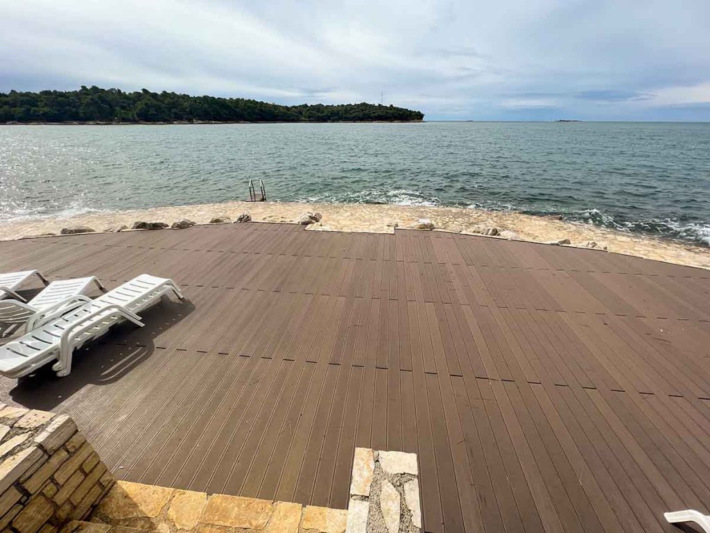 WPC Decking Solid Wenge - hotel Parentium Plava Laguna Porec