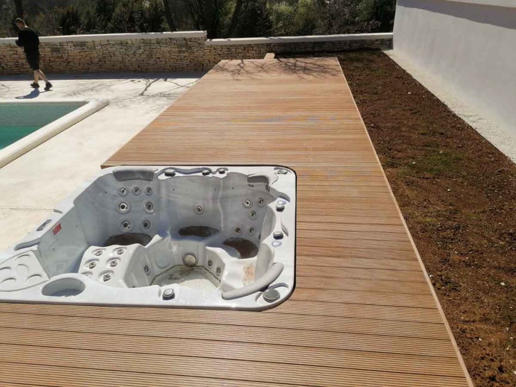 WPC Decking Supreme Milk Brown - Jacuzzi
